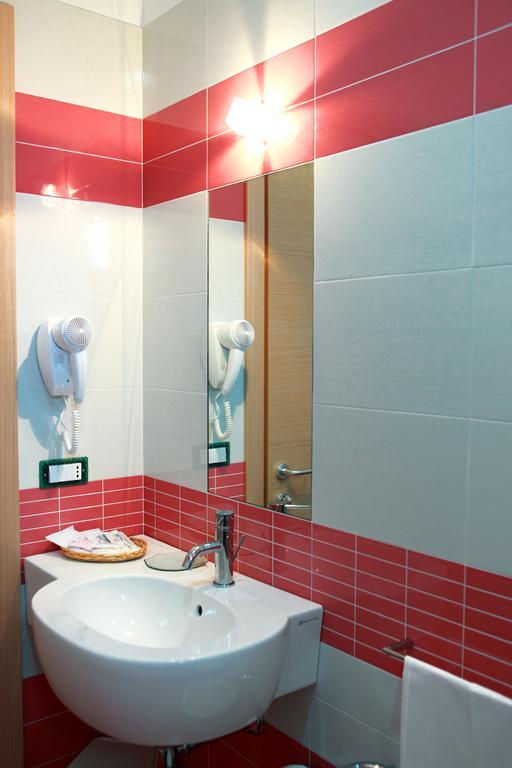Brezza Di Grecale Aparthotel Trapani Rum bild