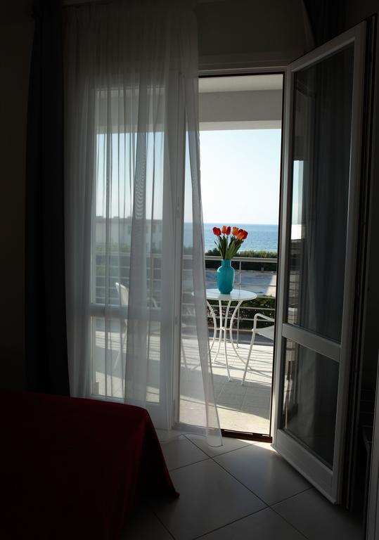 Brezza Di Grecale Aparthotel Trapani Rum bild
