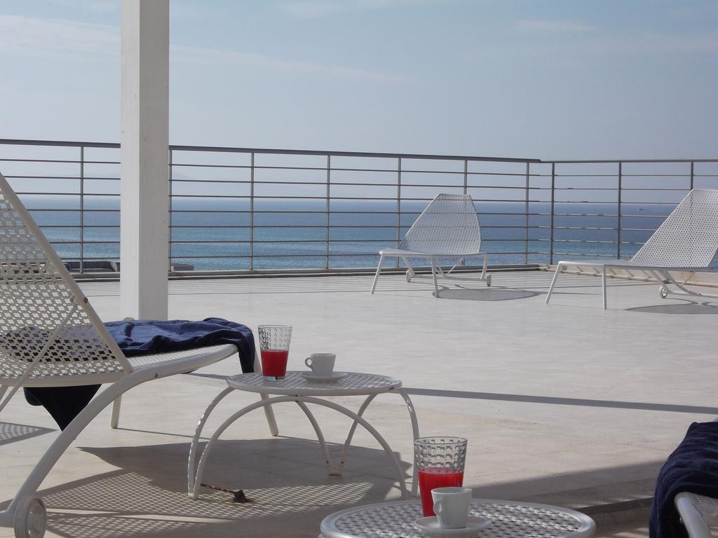 Brezza Di Grecale Aparthotel Trapani Exteriör bild