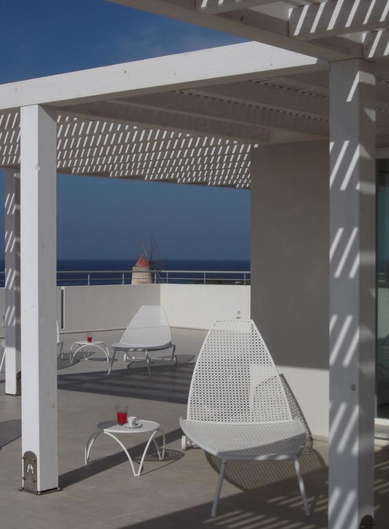 Brezza Di Grecale Aparthotel Trapani Exteriör bild